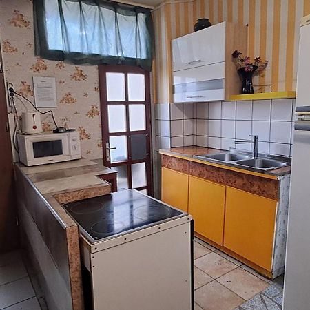 Sárkány Lak Diosd Esterno foto