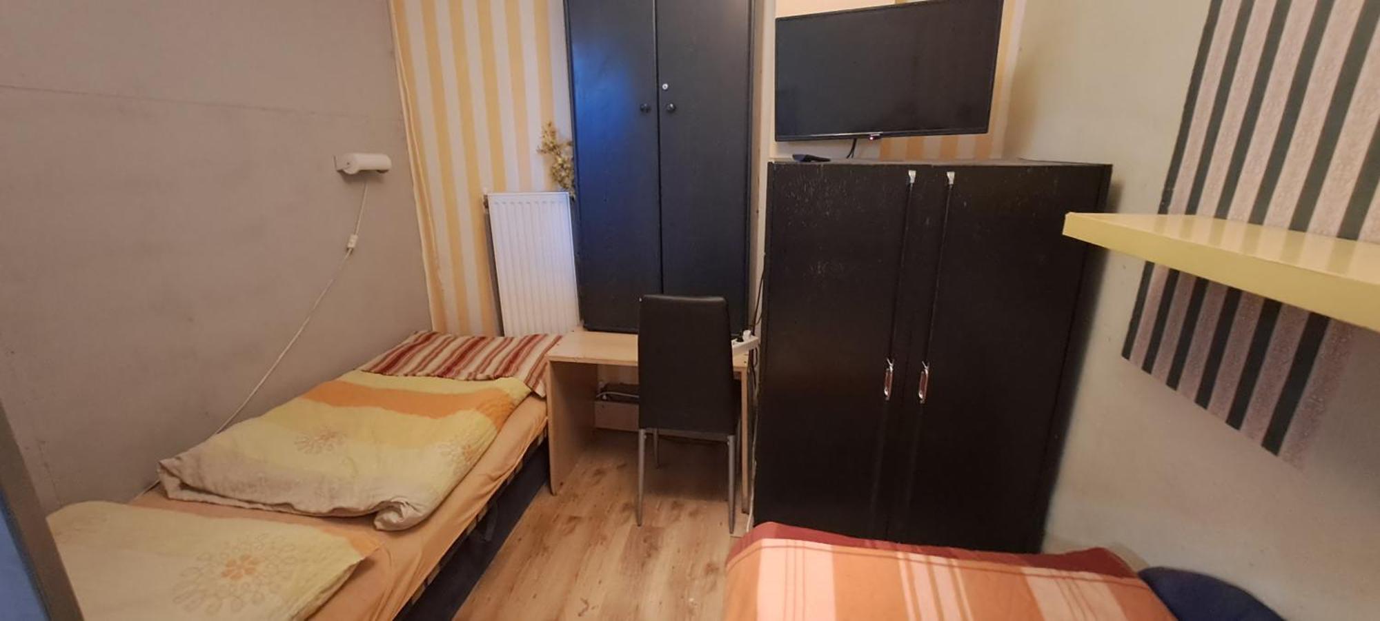 Sárkány Lak Diosd Esterno foto